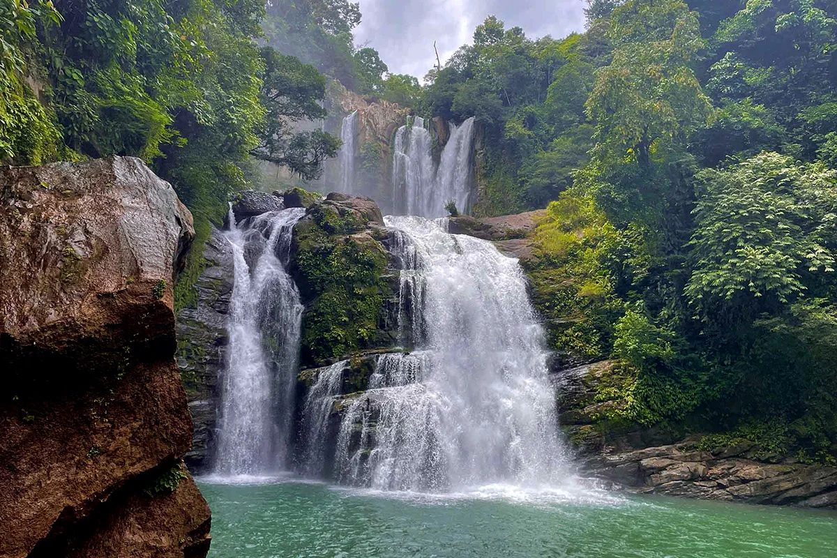 Nauyaca Waterfalls, twin cascades in the Costa Rican rainforest